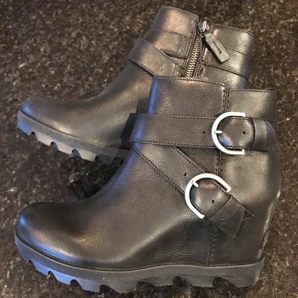 Sorel Shoes - New Sorel Joan of Arctic Wedge II Buckle Bootie, 8